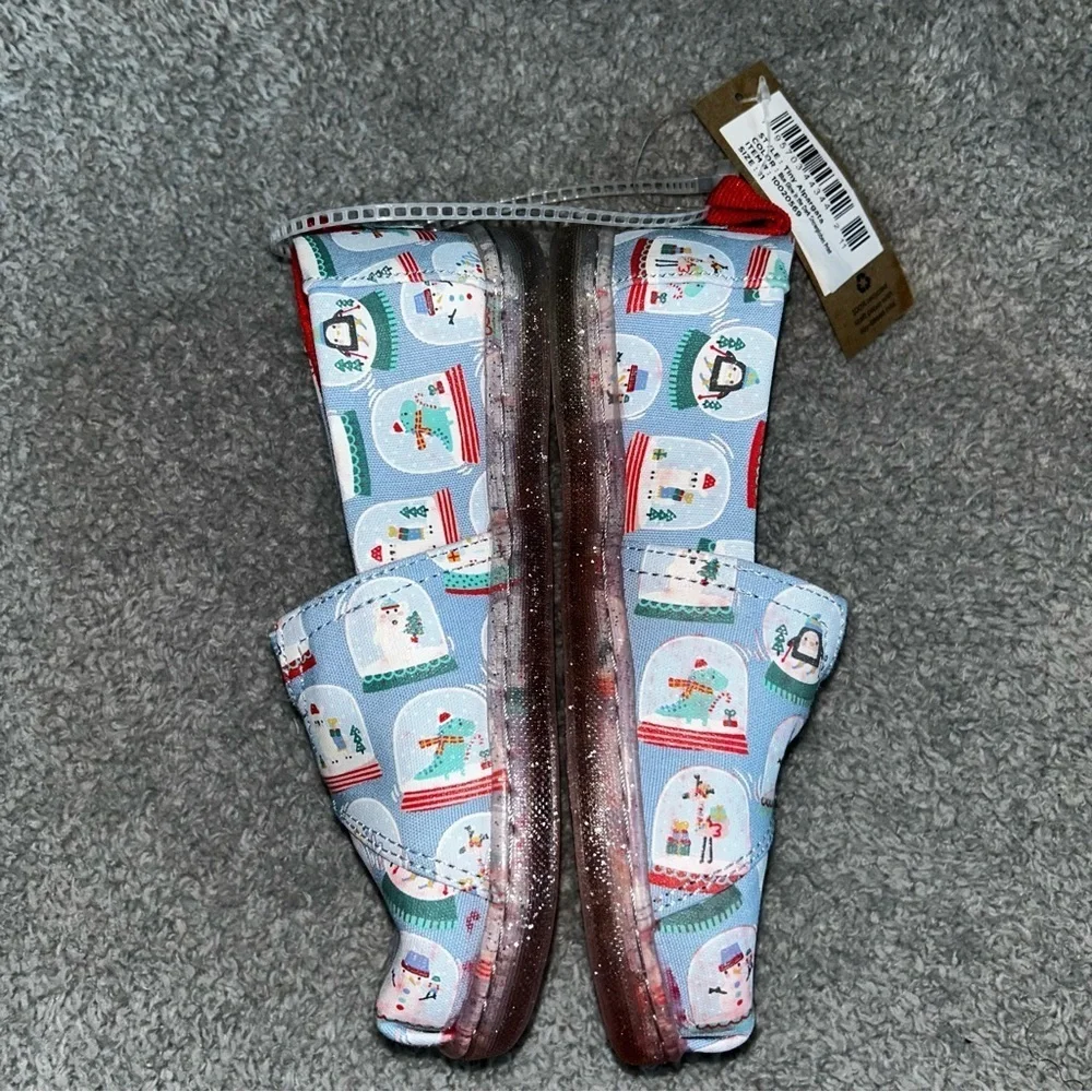 TOMS Kids Snow Globe Moccasins - Light Blue and Red